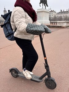 Les manchons trottinette de paulette ethnique vert