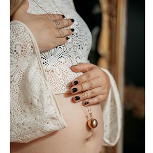 Collier bola de grossesse pure rose