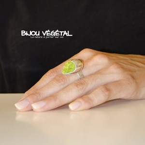 Bague goutte argent avec du lichen