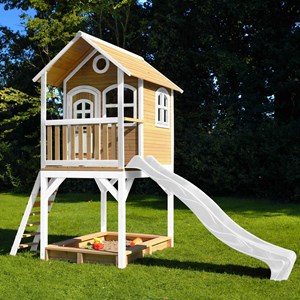 Sarah cabane bois sur pilotis avec tobo