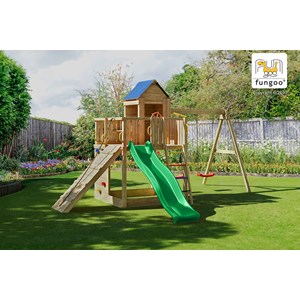 Aire de jeux en bois treehouse spacieus