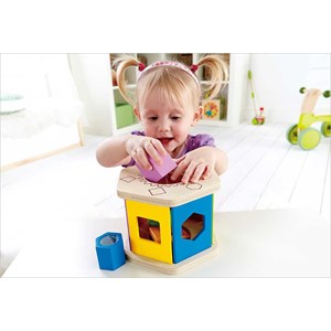Trieur de formes en bois hape