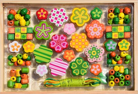 Perles en bois fleurs oranges-vertes