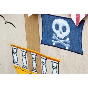Petite cabane de pirate en tissu