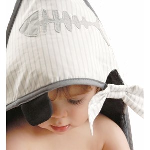 Sortie de bain bébé en éponge bio pirate
