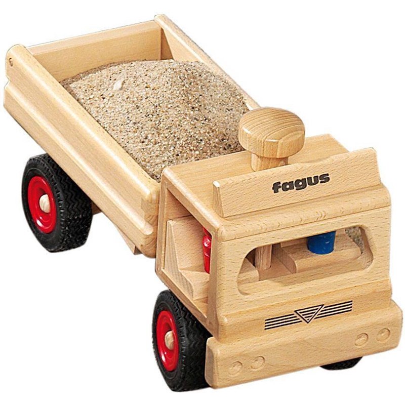 Camion à benne basculante