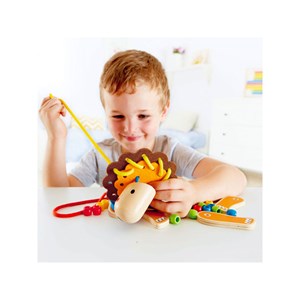 Lacing lion by hape lion à lacer en bois