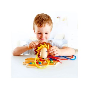 Lacing lion by hape lion à lacer en bois