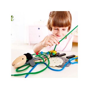 Jeu éducatif enfant stringy sheep hape