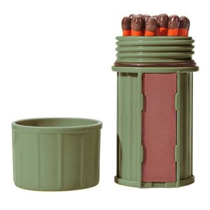 Boîte étanche + allumettes étanches uco