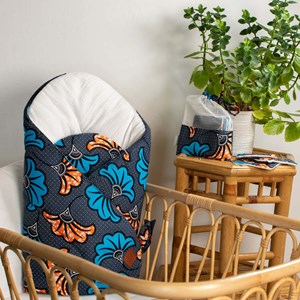 Gigoteuse emmaillotage coton wax fleurs