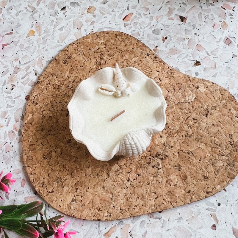 Bougie coquillage, monoï, 190 g