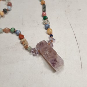 Sautoir pierres - pendentif améthyste