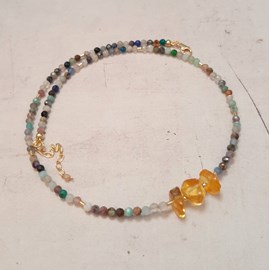 Collier pierres naturelles et ambre