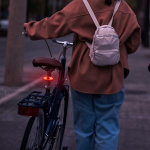 Clignotant sans fil vélo et trottinette