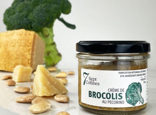 Crème de brocolis au pecorino & amandes