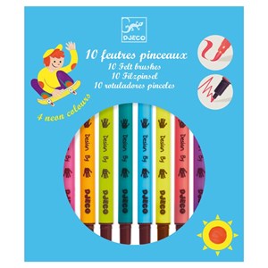 10 feutres pinceaux +6y les couleurs