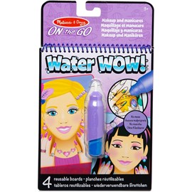 Water wow! Maquillage et manucure