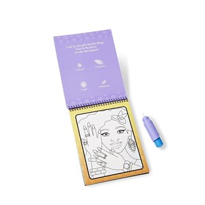 Water wow! Maquillage et manucure