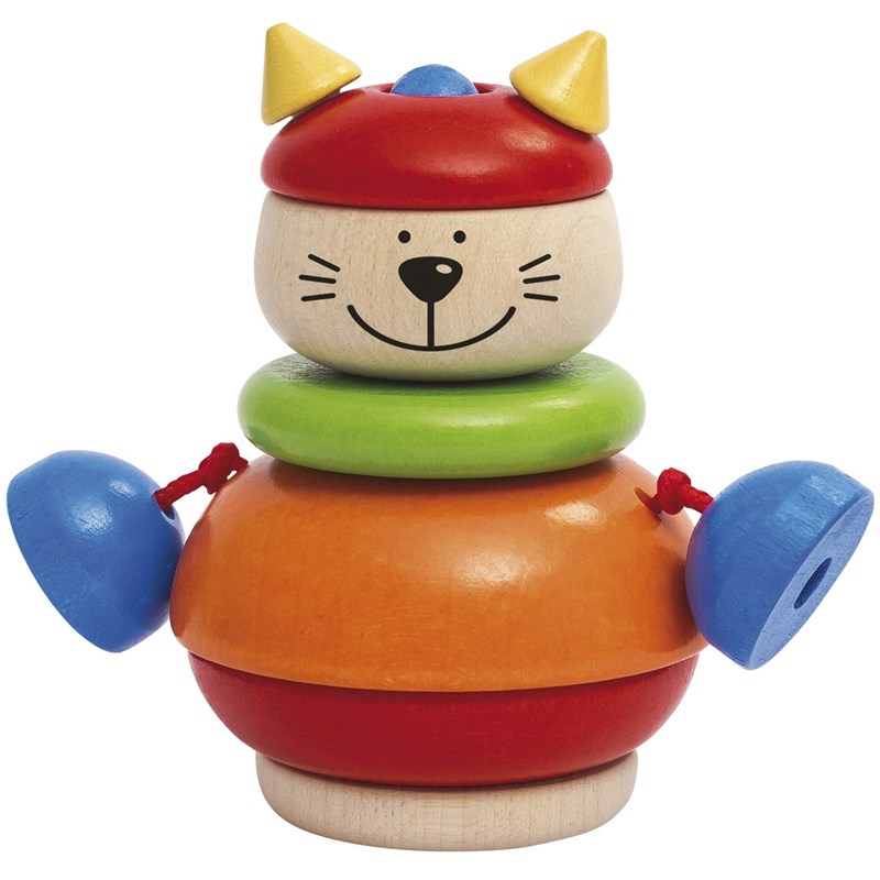 Karlo, le chat à empiler