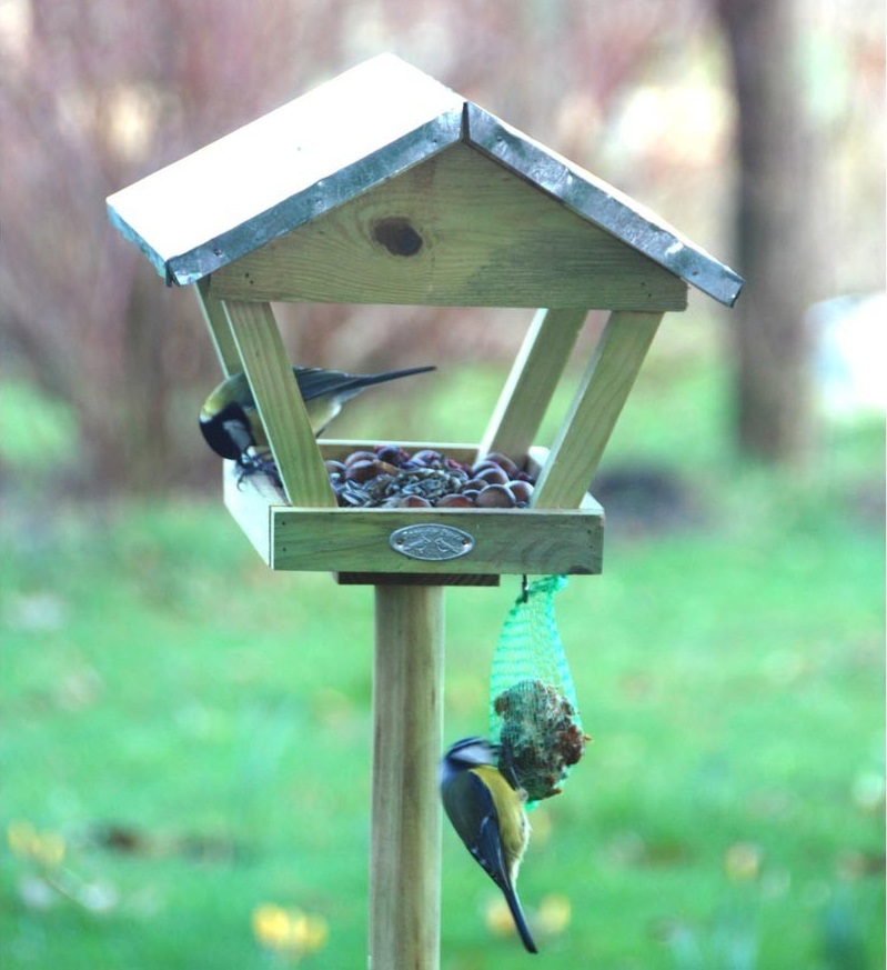 Mangeoire oiseaux extérieur en bois, Je commande !