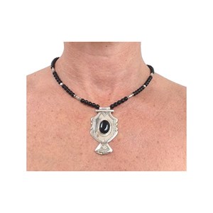 Collier touareg amphore en argent