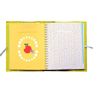 Livre de naissance en lin enduit jaune