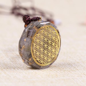Collier orgonite yoga fleur de vie