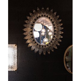 Igor, le miroir en métal n°545