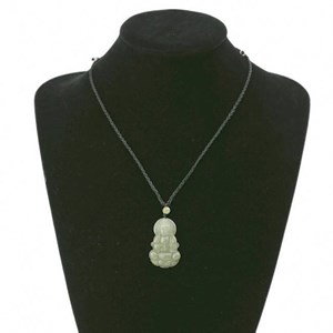 Collier guanyin en jade