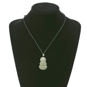 Collier guanyin en jade