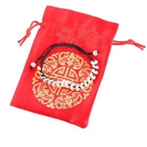 Bracelet perles breloque en jade