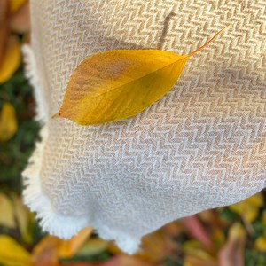 Plaid léger cachemire et laine chevrons