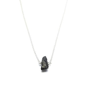 Collier protection tourmaline noire