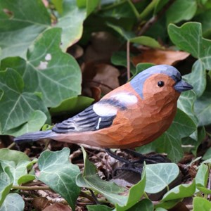Pinson des arbres oiseau en bois
