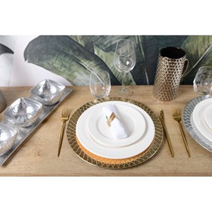 Dessous d'assiette à relief doré