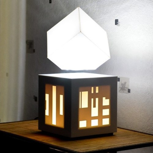 Magnetic Land - Lampe avec enceinte bluetooth intégrée s