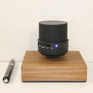 Haut-parleur bluetooth® noir + base