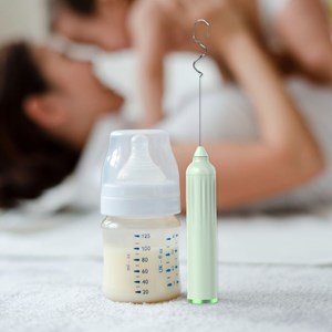 Mélangeur biberon anti-grumeaux