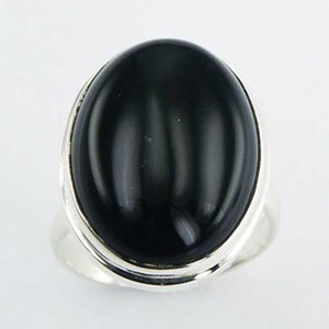 Bague en argent et agate noire