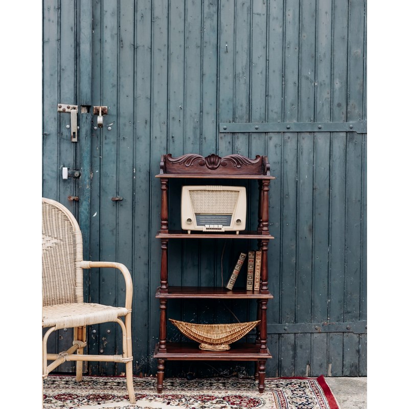 Gaëlle, l'étagère en bois n°72