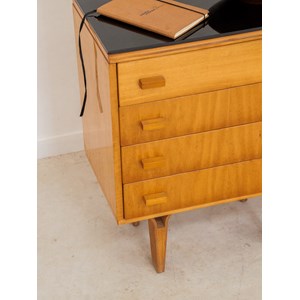 Maïa, la table de chevet en bois n°126