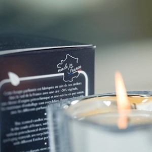 Bougie parfumée lin  et  petitgrain