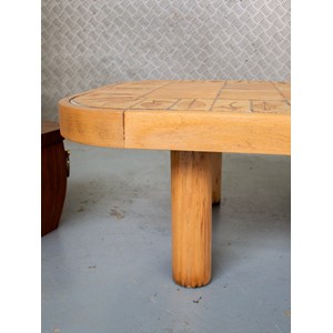 Liv, la table basse en céramique n°210