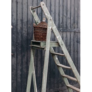 Denis, l'escabeau en bois patiné n°16