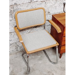 Jakob, le fauteuil en métal n°346