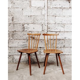 Alma, la paire de chaises en bois n°344