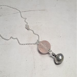 Bijoux de grossesse  quartz rose