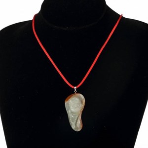 Pend. Gravure de bouddha rieur en jade