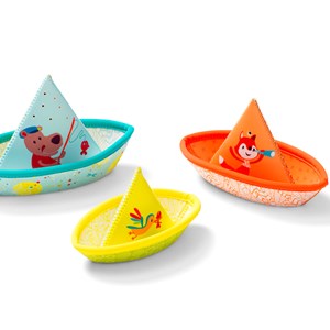 3 petits bateaux lilliputiens